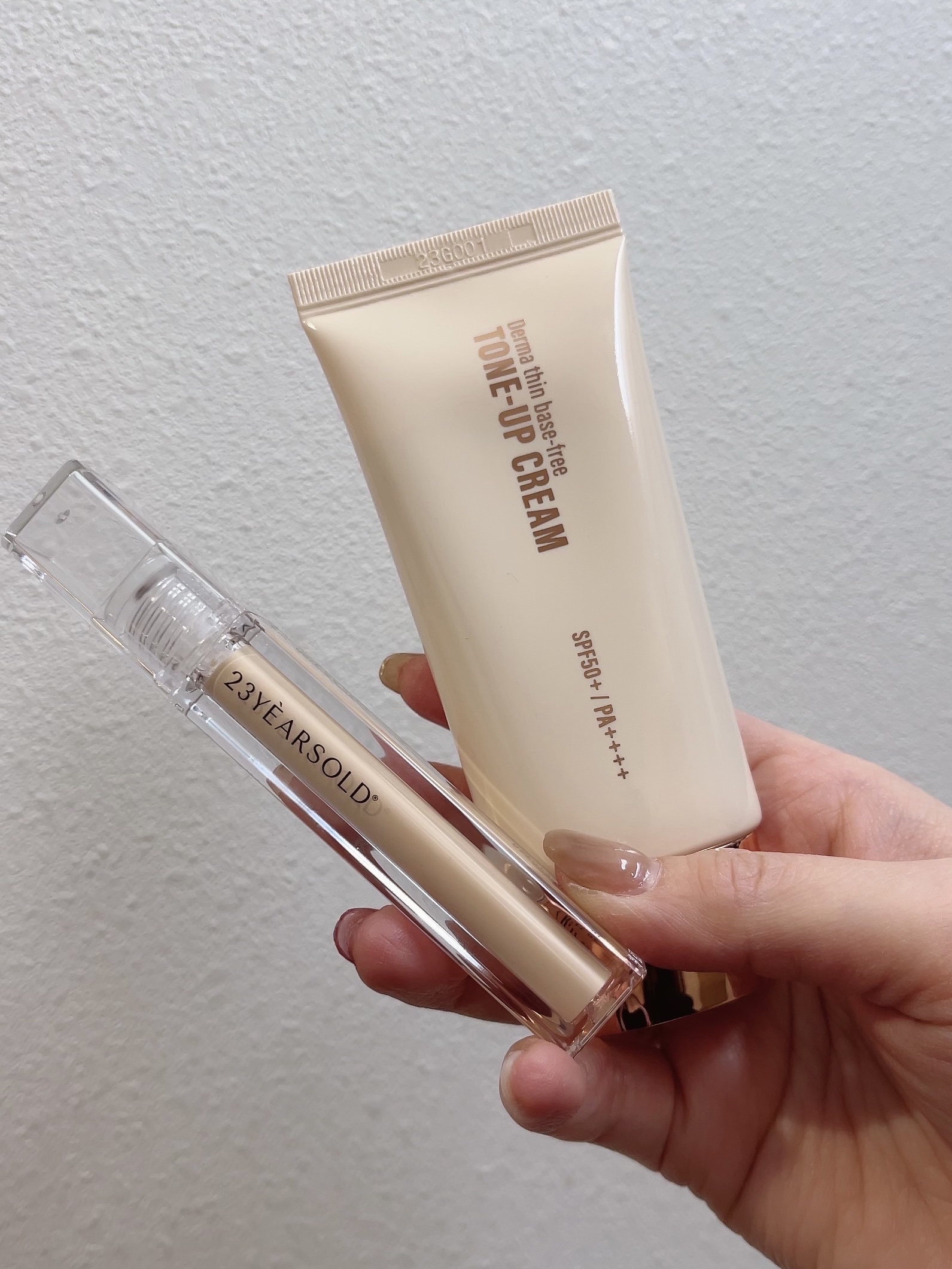 ダーマシンベースフリートーンアップクリーム/23years old/化粧下地を使ったクチコミ（3枚目）