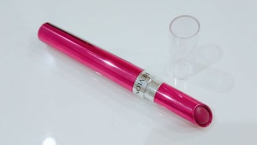 好きな💄秋冬にピッタリ
私が持ってるのは706ディープローズ🌹

するする塗りやすい
発色も良いしバニラのような甘い香り
うるうるな👄になれる

#レブロン #ジェルリップ