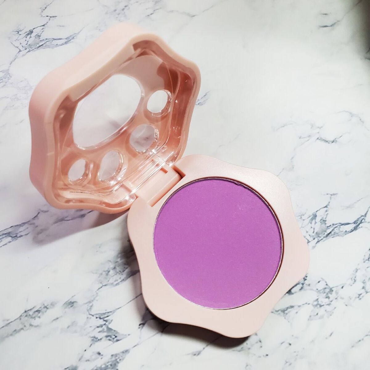 ラブリー肉球チーク 11 モーニングラベンダー/CHIOTURE/パウダーチークを使ったクチコミ（2枚目）