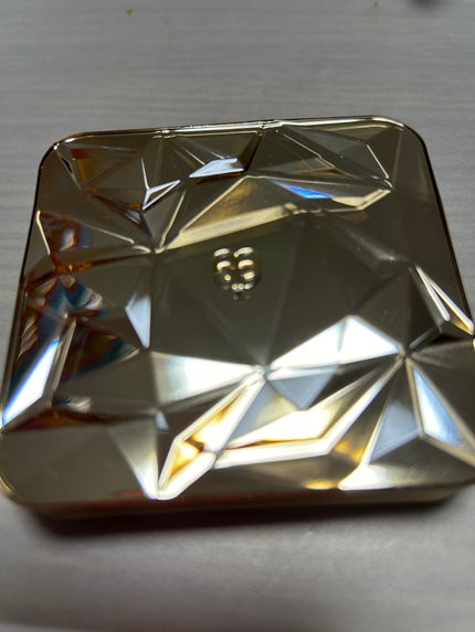 ル・レオスールデクラ /クレ・ド・ポー ボーテ/パウダーハイライトを使ったクチコミ(2枚目)