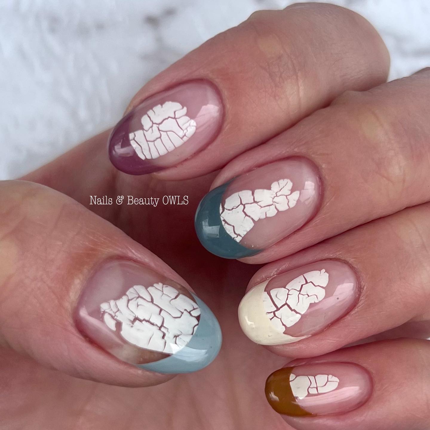 #カラフルネイル,#個性的ネイル,#個性派ネイル,#シンプルネイル,#クラックネイル,#ワンカラーネイル,#フレンチネイルのネイルデザイン