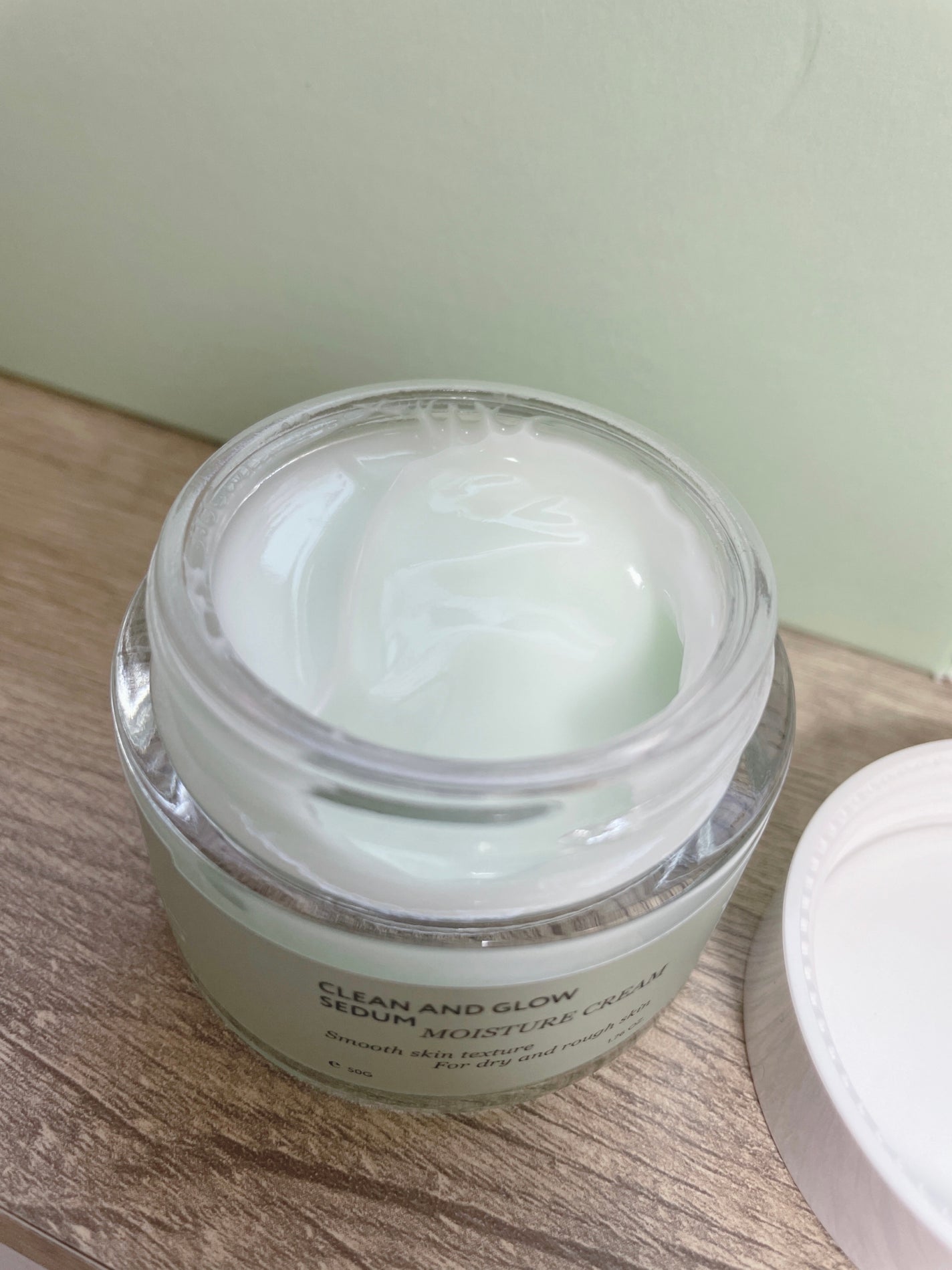 モイスチャークリーム/Veganifect/フェイスクリームを使ったクチコミ(2枚目)