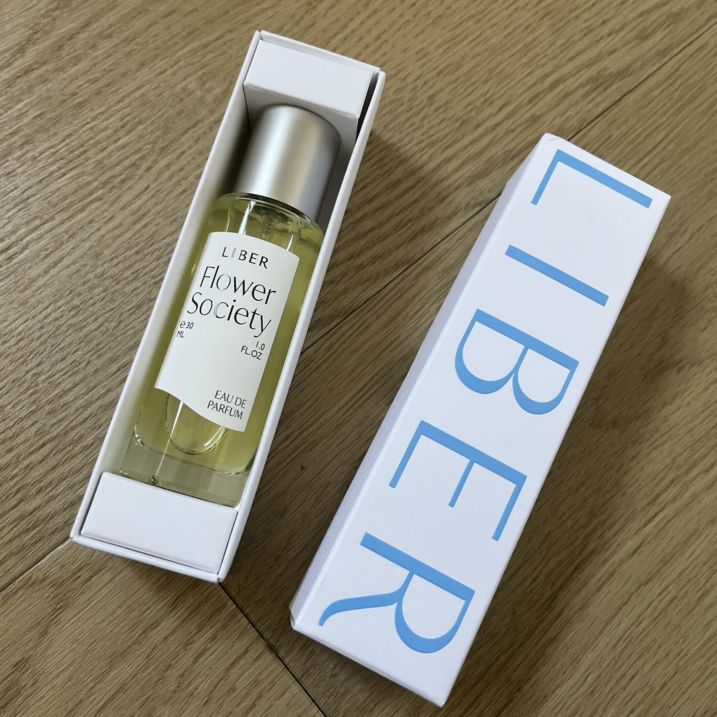 パフューム 30ml Flower Society /LIBER/香水(レディース)を使ったクチコミ（1枚目）