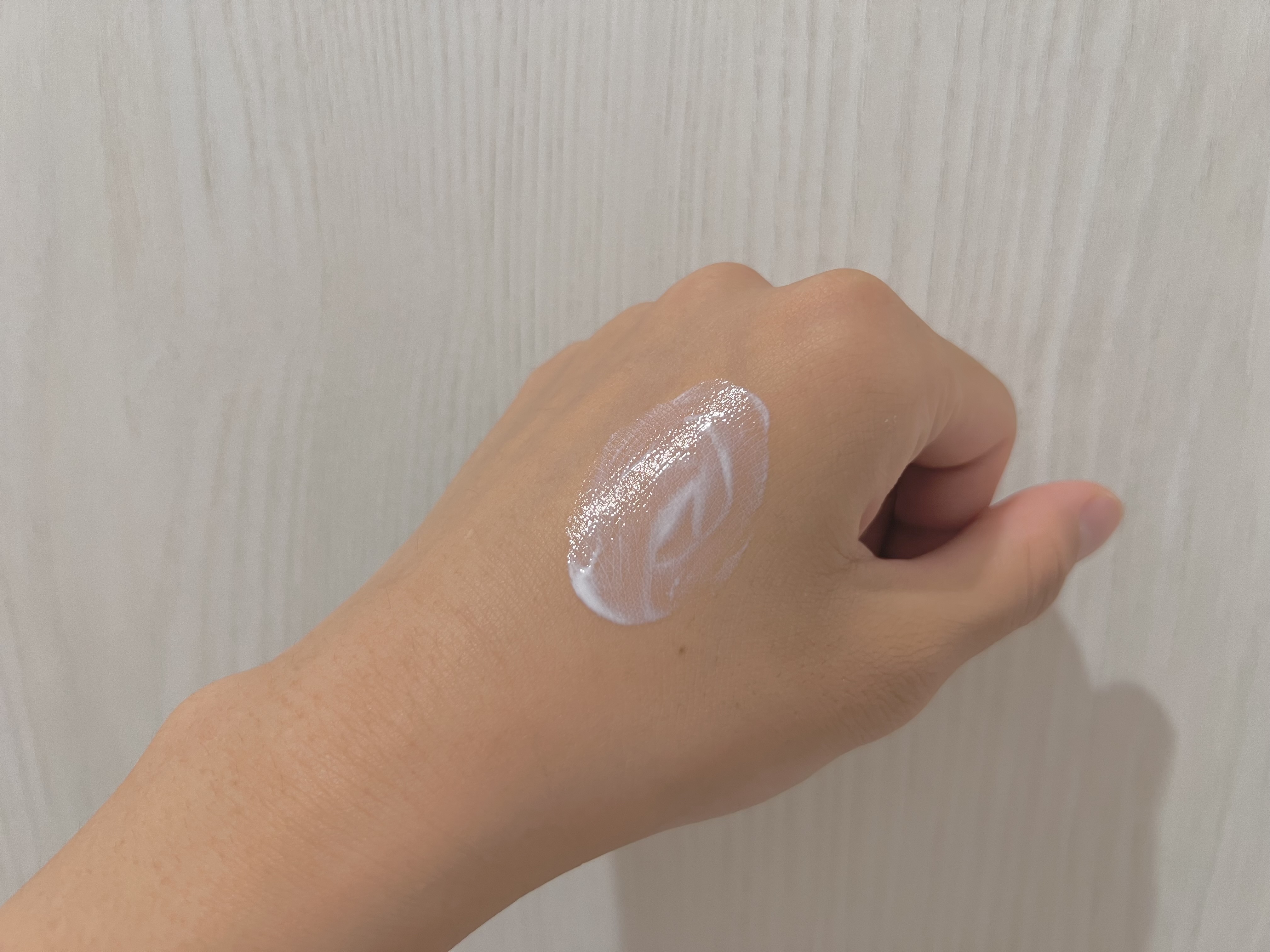 ヒアルーシカ ウォーターフィット サンセラム/SKIN1004/日焼け止めローションを使ったクチコミ（2枚目）