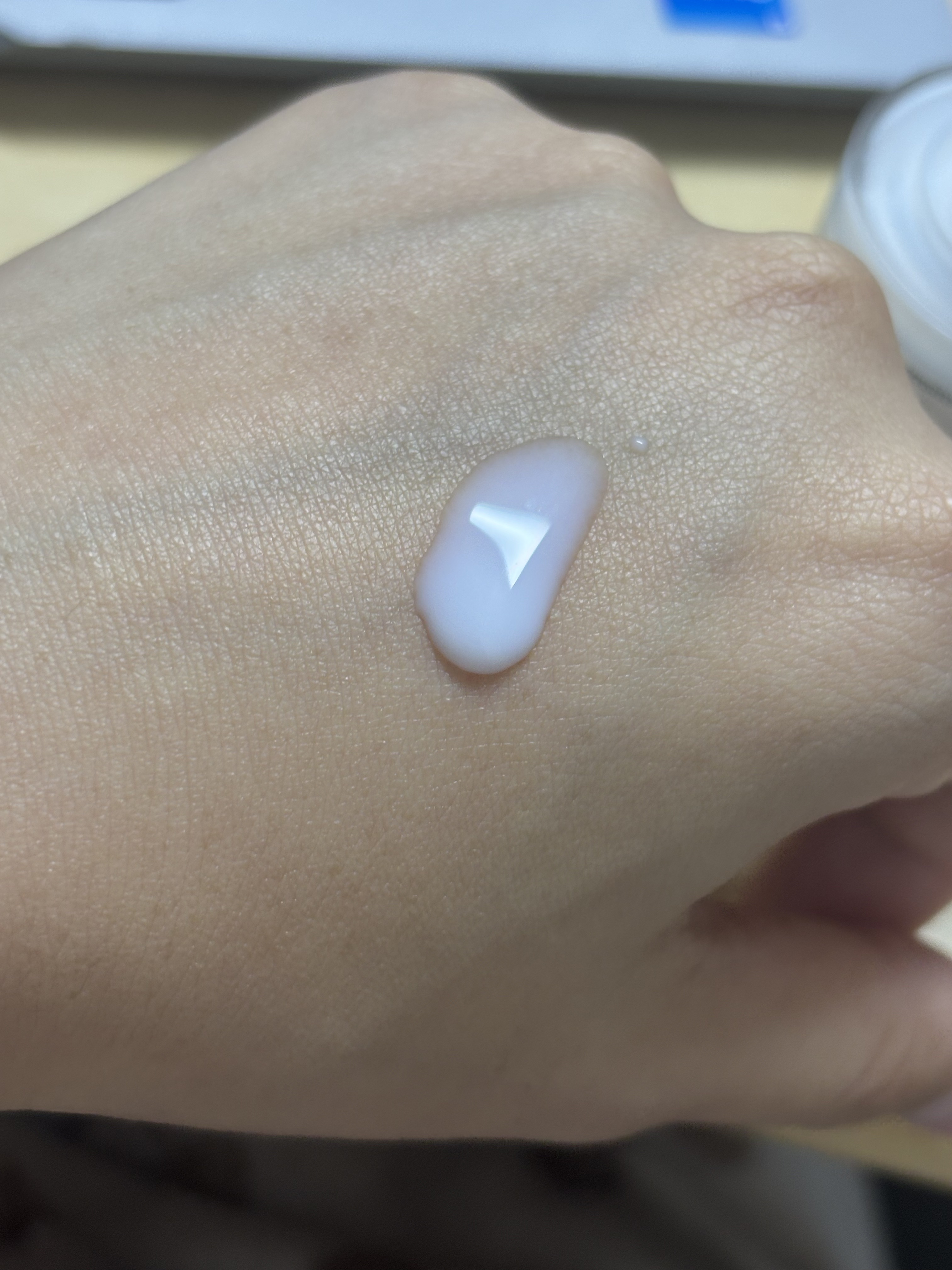 セラボムファーストアンプル/cutem/フェイスクリームを使ったクチコミ（3枚目）