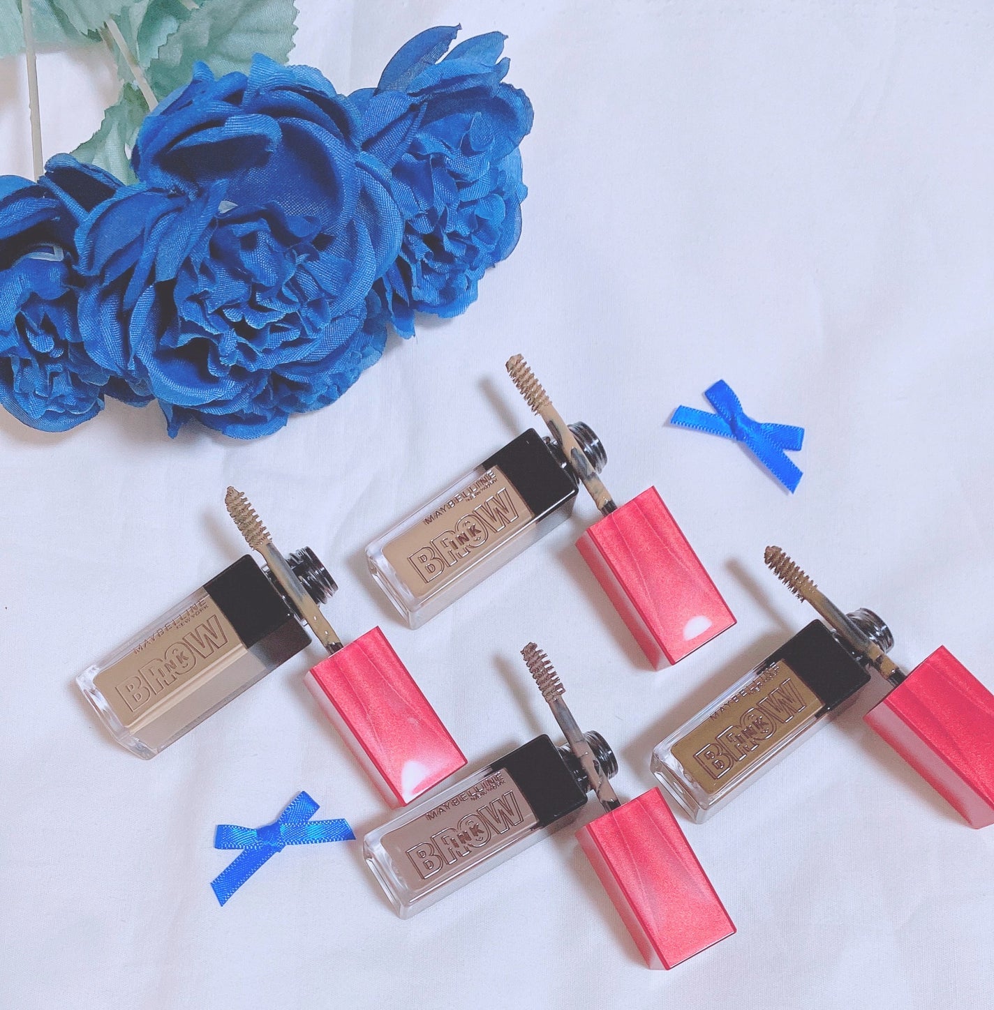 ãããŠã€ã³ã¯ 3D ã¹ã¿ã€ãªã³ã°ãžã§ã«/MAYBELLINE NEW YORK/çãã¹ã«ã©ã䜿ã£ãã¯ãã³ãïŒ2æç®ïŒ