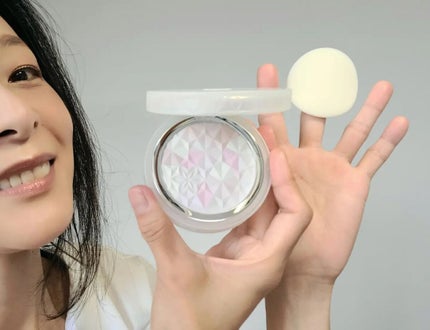 miki on LIPS 「*オーロラのようなキラメキがまぶしく透明感美肌に導いてくれそう..」(4枚目)