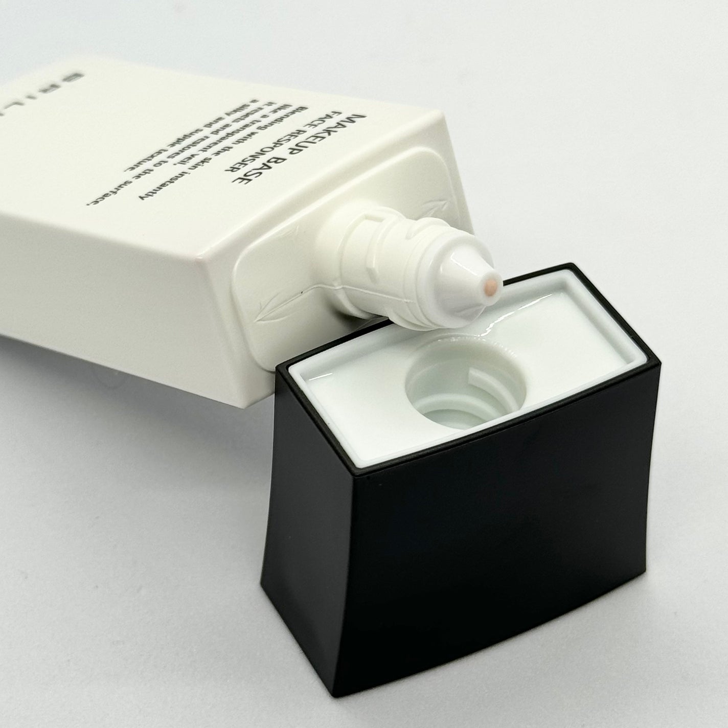 メイクアップベース フェイスレスポンサー/ブリリアージュ/化粧下地を使ったクチコミ(2枚目)