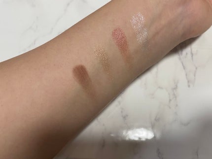 GENE TOKYO リラクシーアイシャドウ/DAISO/アイシャドウパレットを使ったクチコミ(4枚目)