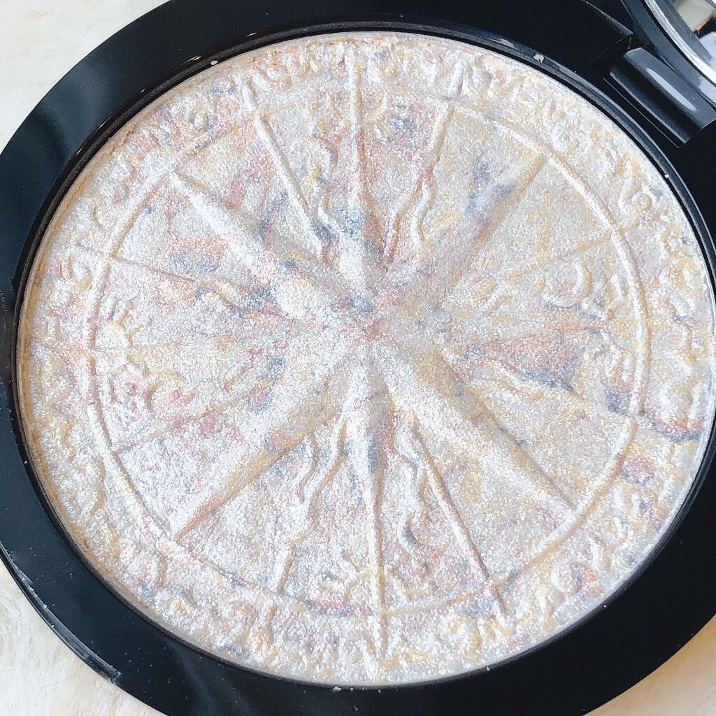 ZEESEA 顔がキラキラ  オーロラ系ハイライト/ZEESEA/パウダーハイライトを使ったクチコミ（2枚目）