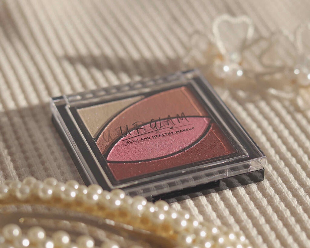 UR GLAM VELVET EYE COLOR PALETTE/U R GLAM/アイシャドウパレットを使ったクチコミ(1枚目)