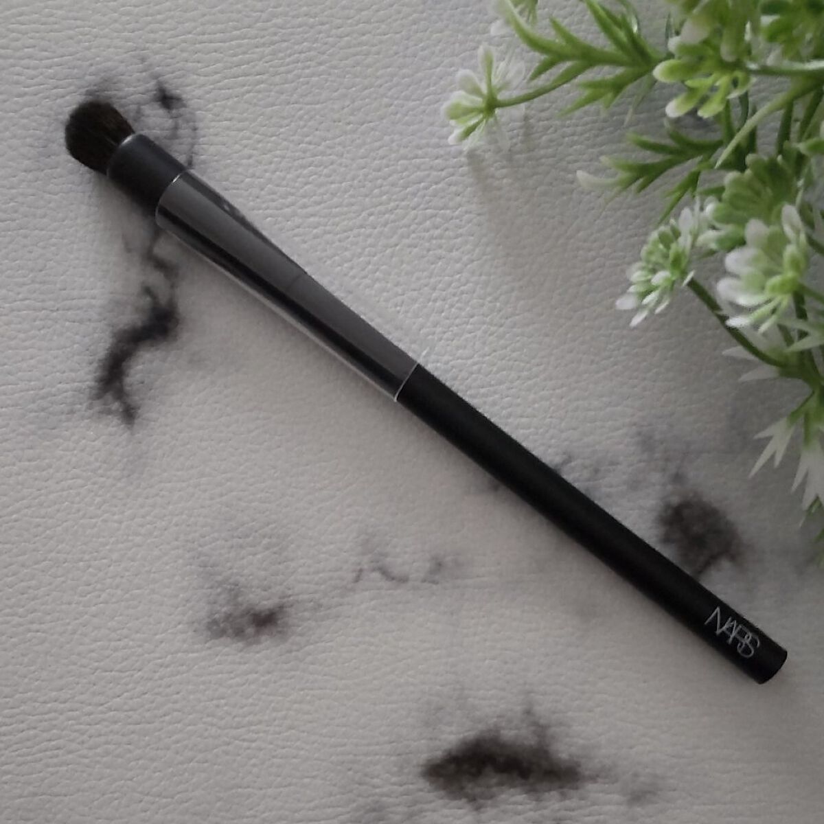 ソフトマットコンプリートコンシーラーブラシ ＃11/NARS/メイクブラシを使ったクチコミ（2枚目）