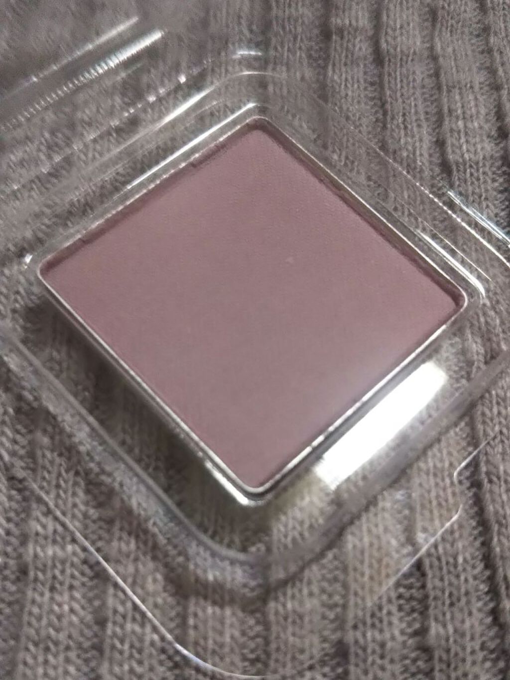 アイシャドウレフィル 15 ミルキーモーヴ/ROUTEES/単色アイシャドウを使ったクチコミ（3枚目）