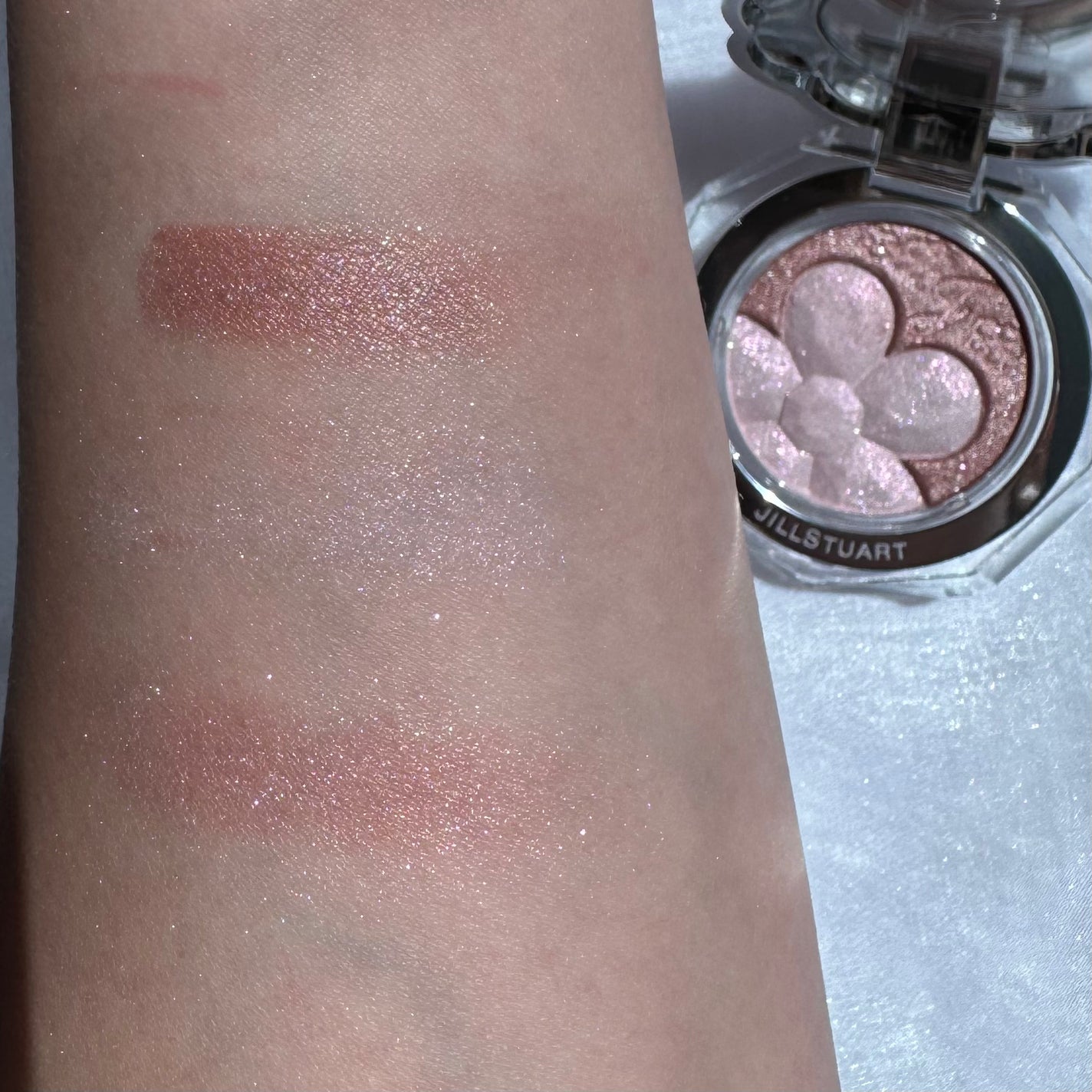 ジルスチュアート クリスタルブルーム ペタルクチュールアイズ デュオ/JILL STUART/アイシャドウパレットを使ったクチコミ(3枚目)