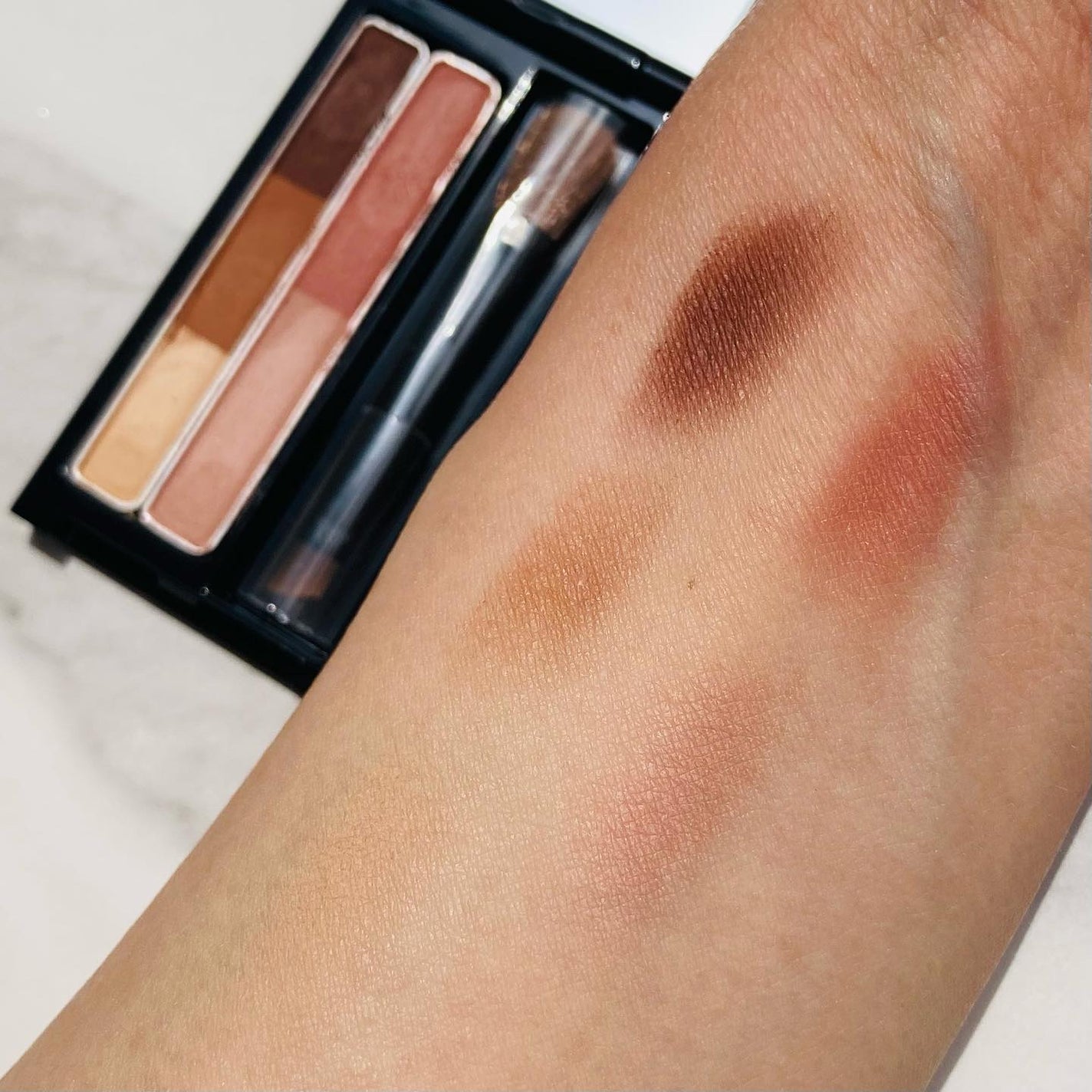 デザイニングアイブロウ3D(デュアルカラー)/KATE/パウダーアイブロウを使ったクチコミ(6枚目)