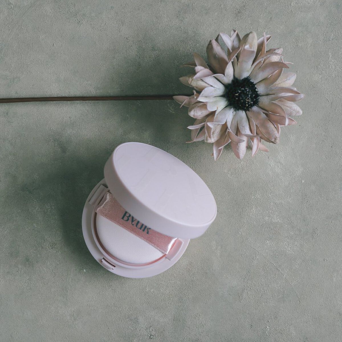 セラムフィット フルカバー マーブルパクト ＜ファンデーション＞ 17 フェア/ByUR/クリーム・エマルジョンファンデーションを使ったクチコミ（2枚目）