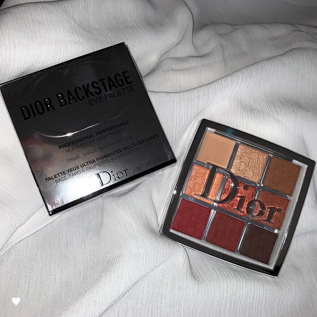 solt on LIPS 「diorのアイシャドウパレット🐈⬛発色が良くて見た目も可愛い..」(1枚目)