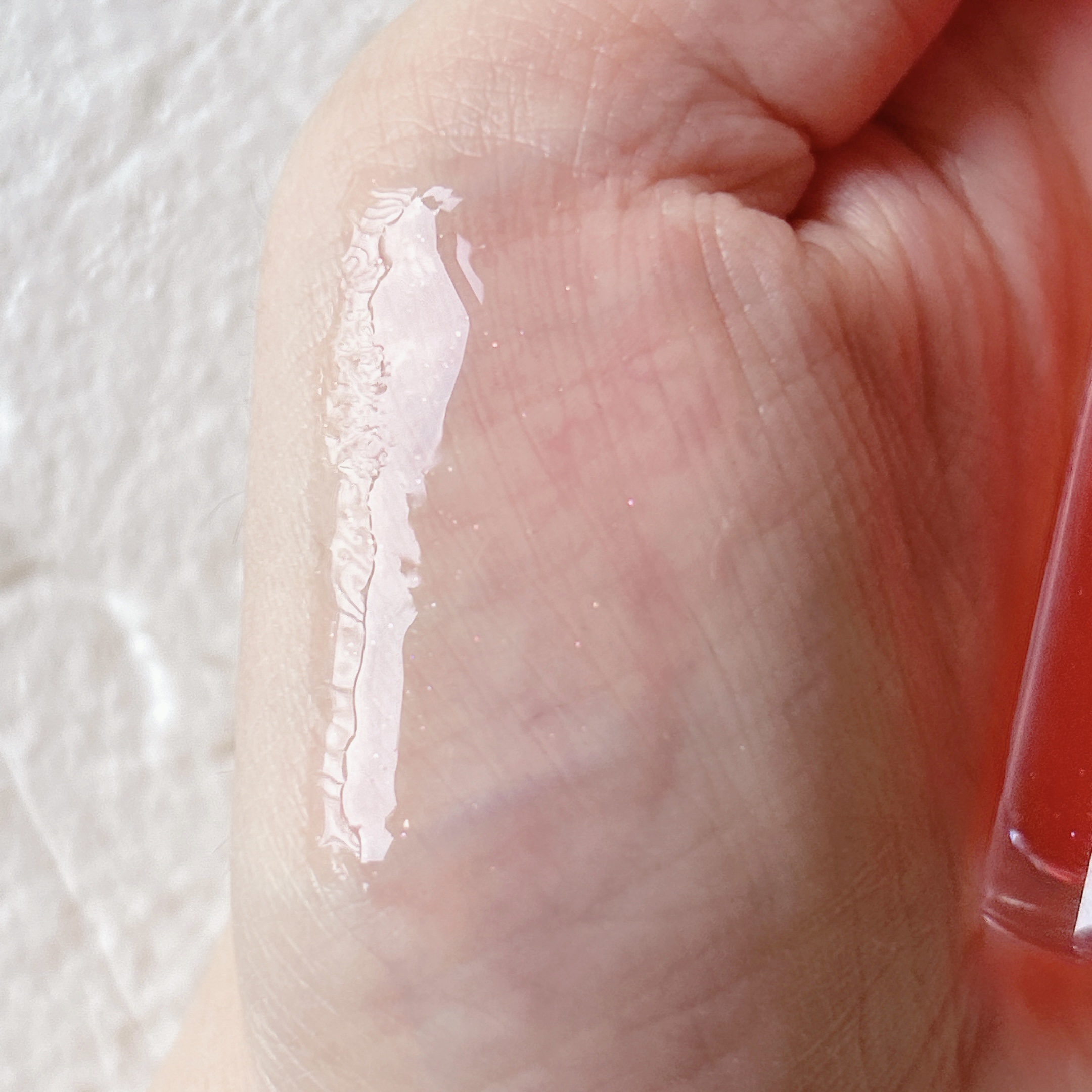 グラスティングウォーターグロス 01 サンゴ・クラッシュ/rom&nd/リップグロスを使ったクチコミ（3枚目）