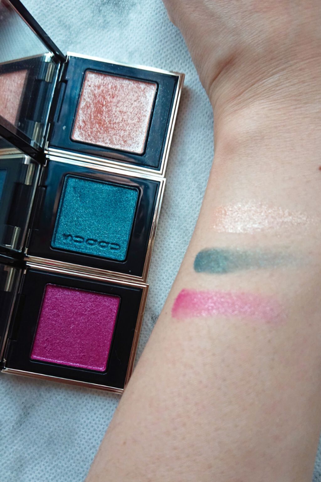 トーン タッチ アイズ/SUQQU/単色アイシャドウを使ったクチコミ（2枚目）