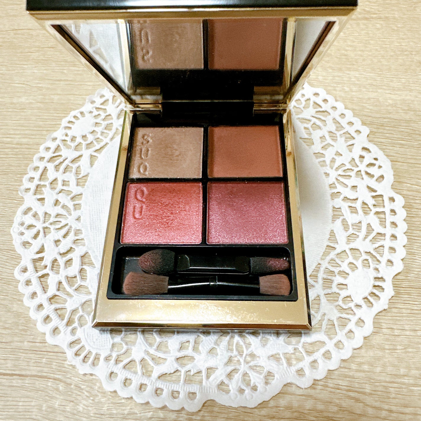 シグニチャー カラー アイズ/SUQQU/アイシャドウパレットを使ったクチコミ(4枚目)