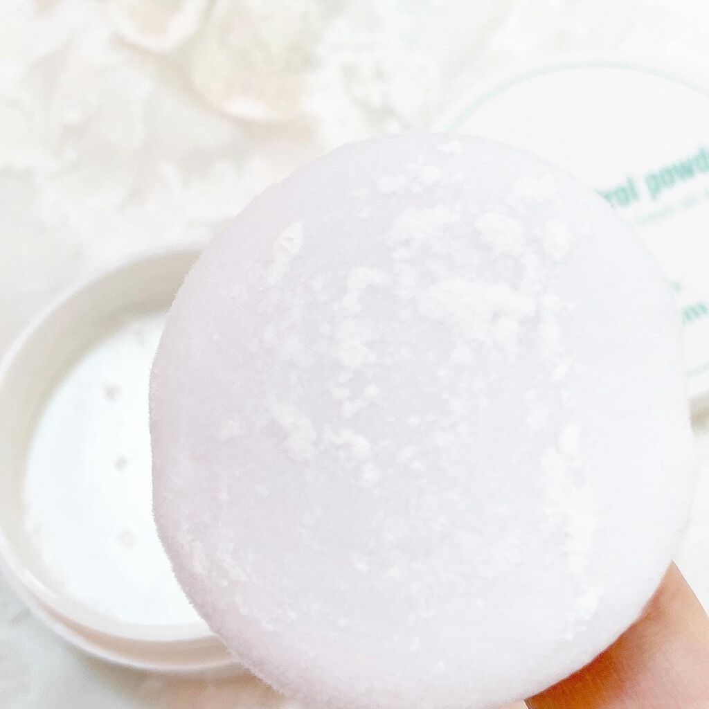 アニューム セバム コントロール パウダー/saat insight/ルースパウダーを使ったクチコミ（3枚目）