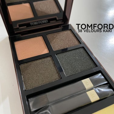 TOM FORD BEAUTY
アイ カラー クォードC
38C ベロア カーキ

先日発売された
オータムらしい配色のクォード

ダークメイクが好きな方
ツヨツヨ！なメイクが好きな方

🦹‍♀️待って