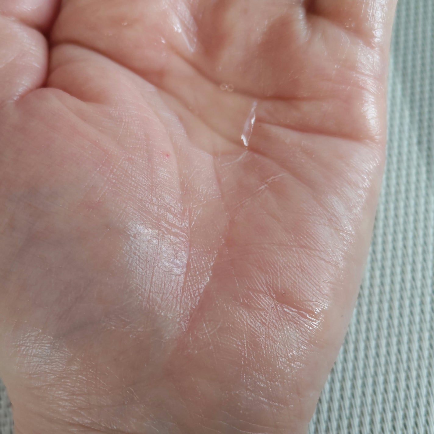 イドラクラリティ 薬用 トリートメント エッセンス ウォーター/DECORTÉ/化粧水を使ったクチコミ(5枚目)