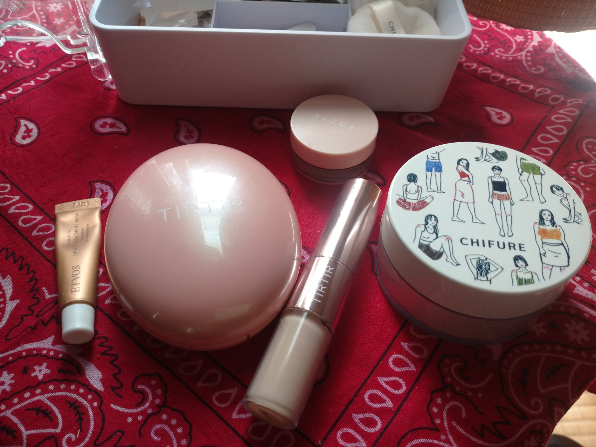 スムースアイコンシーラー/aZTK/クリームコンシーラーを使ったクチコミ（1枚目）