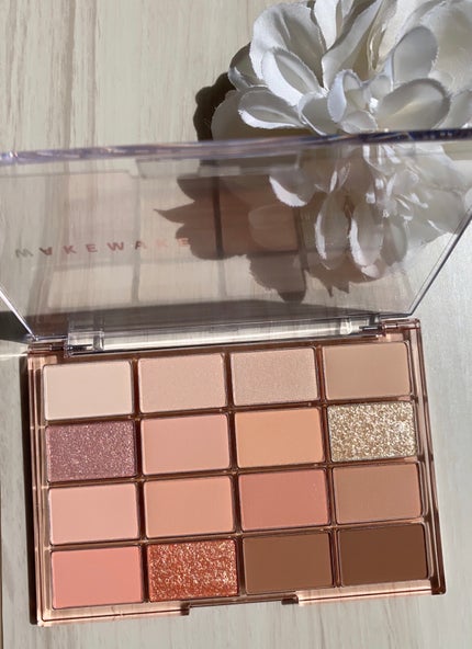 ソフトブラーリングアイパレット/wakemake/アイシャドウパレットを使ったクチコミ(2枚目)