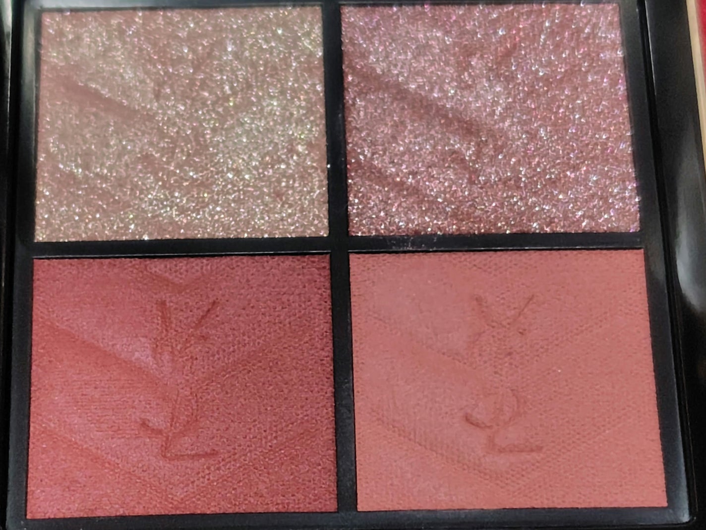 クチュール ミニ クラッチ/YVES SAINT LAURENT BEAUTE/アイシャドウパレットを使ったクチコミ(2枚目)