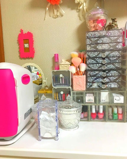 ひろろん on LIPS 「こちらは、私の最近のコスメ収納です😊コスメが増えたので、無印の..」(4枚目)