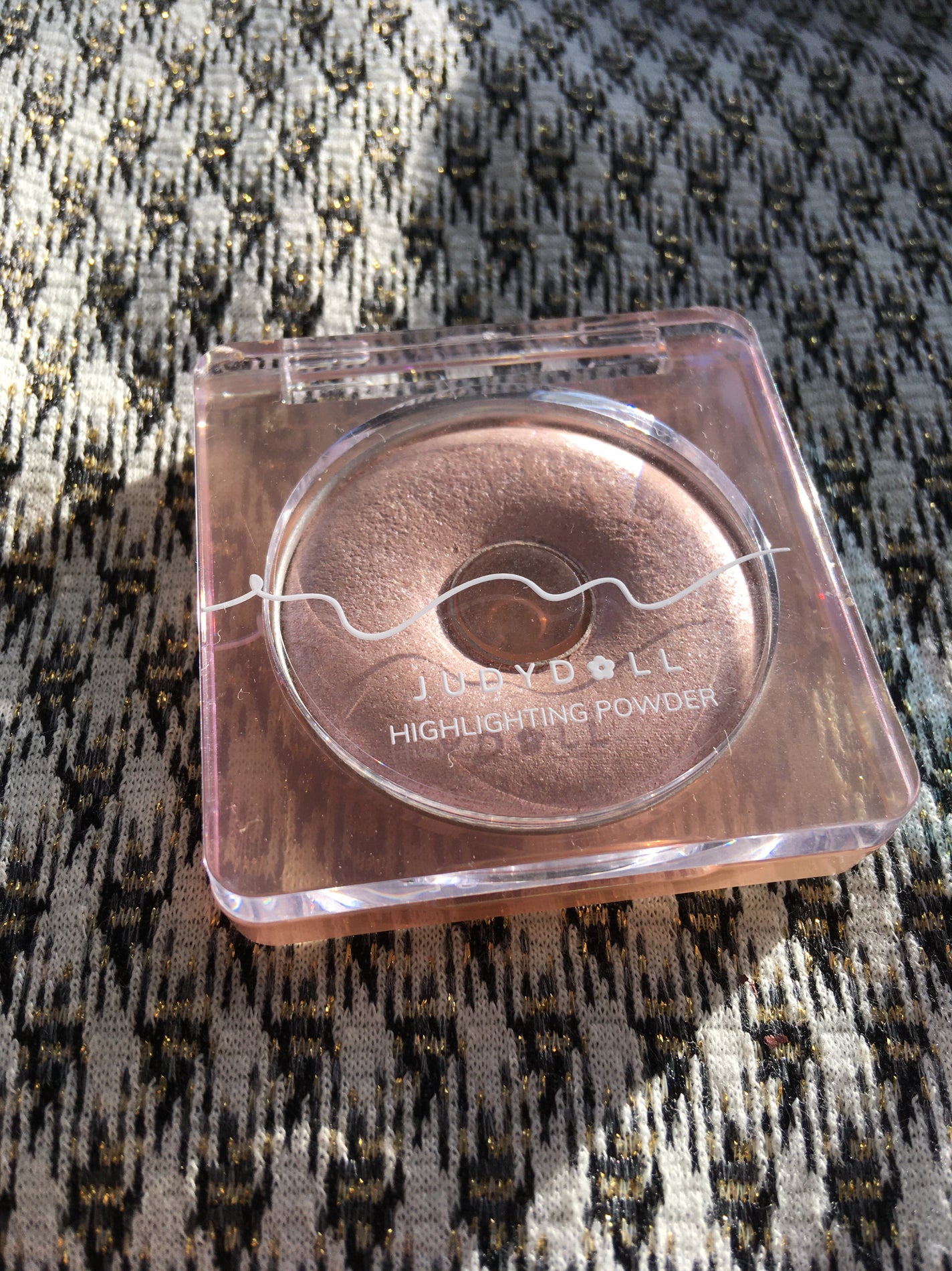 ドーナッツハイライト/JUDYDOLL/パウダーハイライトを使ったクチコミ(1枚目)