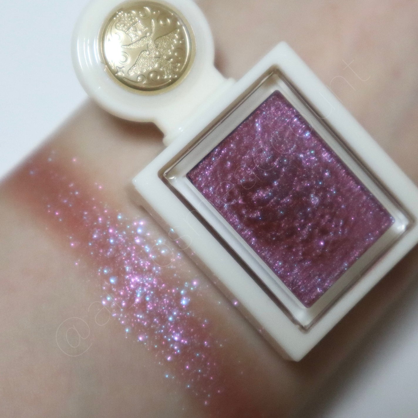 シャドーカスタマイズ (ブリリアントグリッター)/MAJOLICA MAJORCA/グリッターを使ったクチコミ(5枚目)