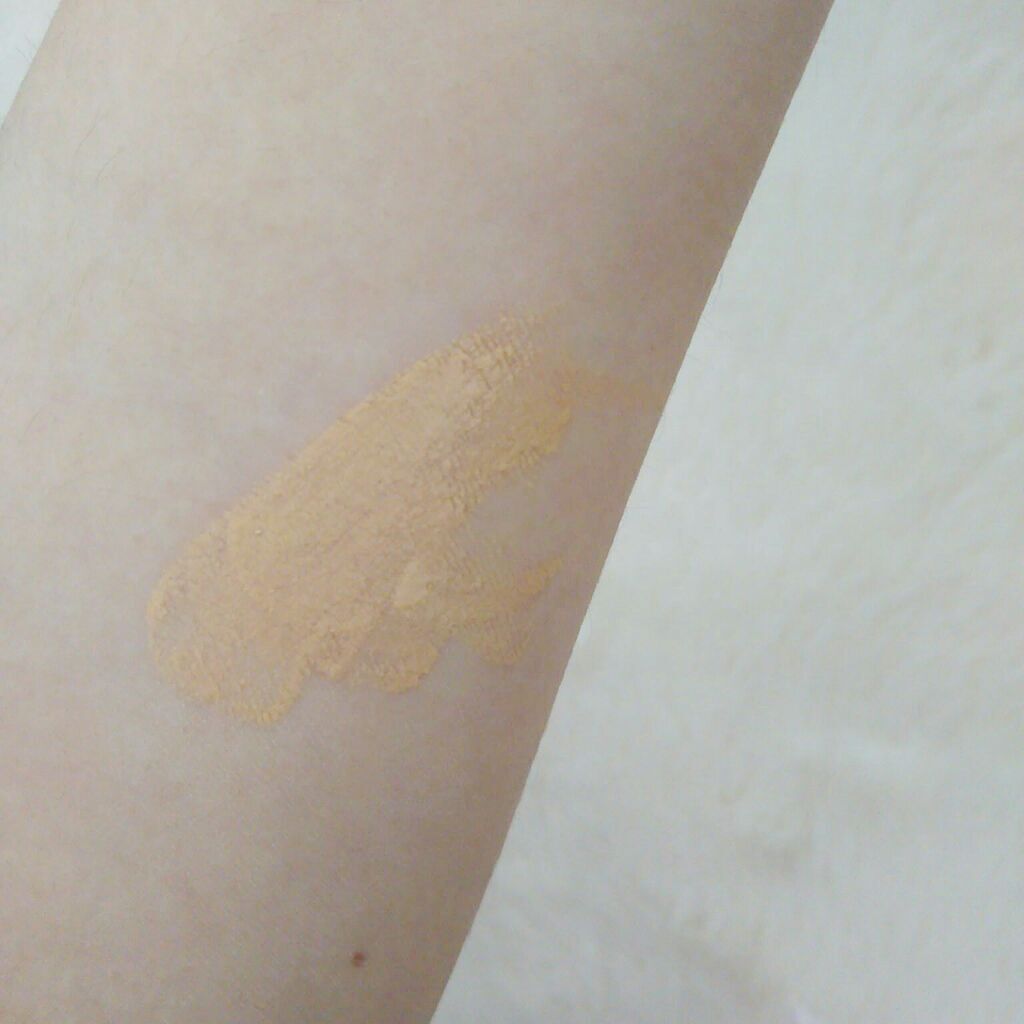 フローレスエシリアル フルイド ファンデーション/THREE/リキッドファンデーションを使ったクチコミ(2枚目)