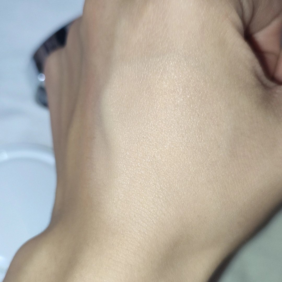 グリーミングテンションパクト 21 ライトベージュ 本体/2aN/クリーム・エマルジョンファンデーションを使ったクチコミ（2枚目）