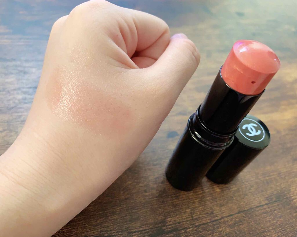 ボーム エサンシエル/CHANEL/スティックハイライトを使ったクチコミ(2枚目)