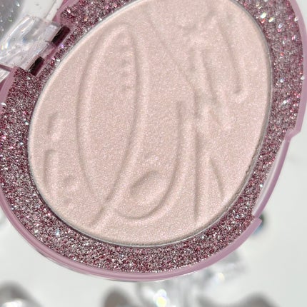 フィー グリッツストーンハイライター/fwee/パウダーハイライトを使ったクチコミ(3枚目)