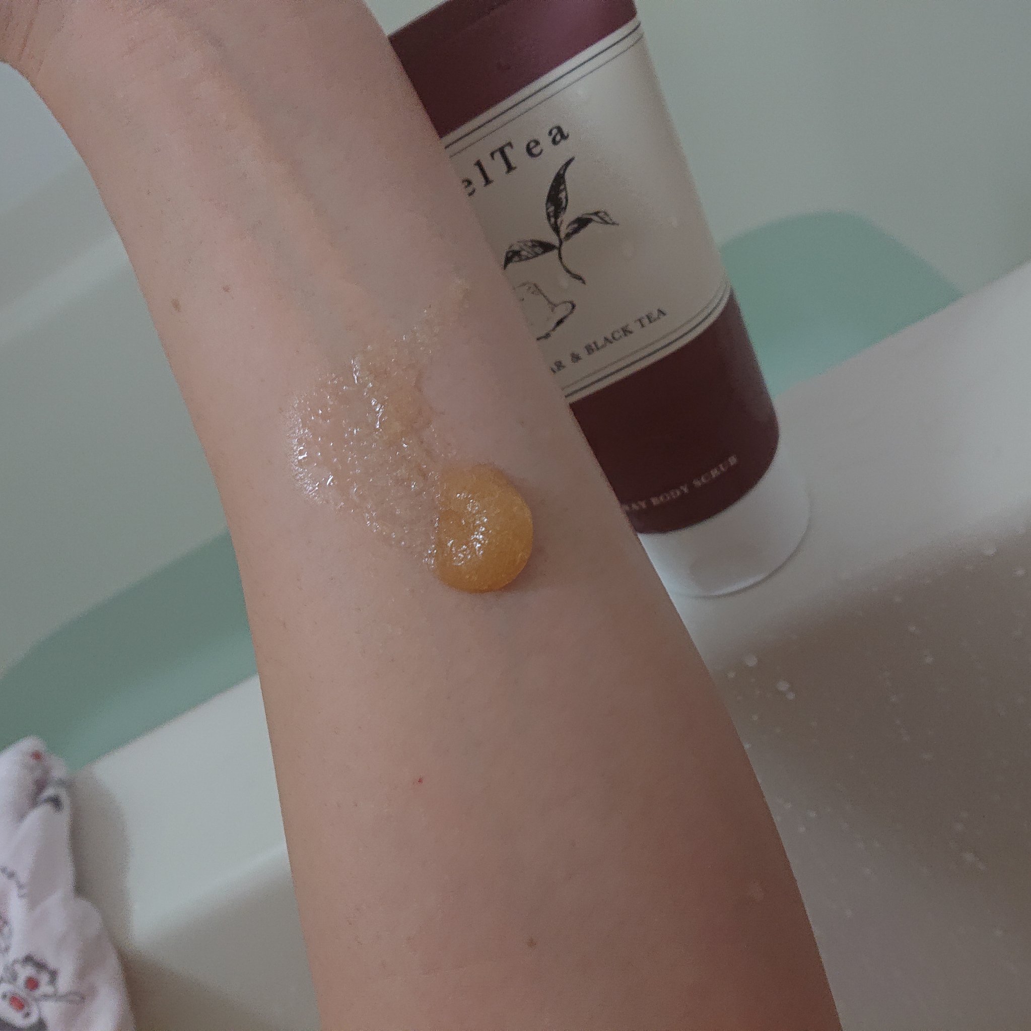 meltea ボディソープスクラブ/MelTea/ボディスクラブを使ったクチコミ（3枚目）