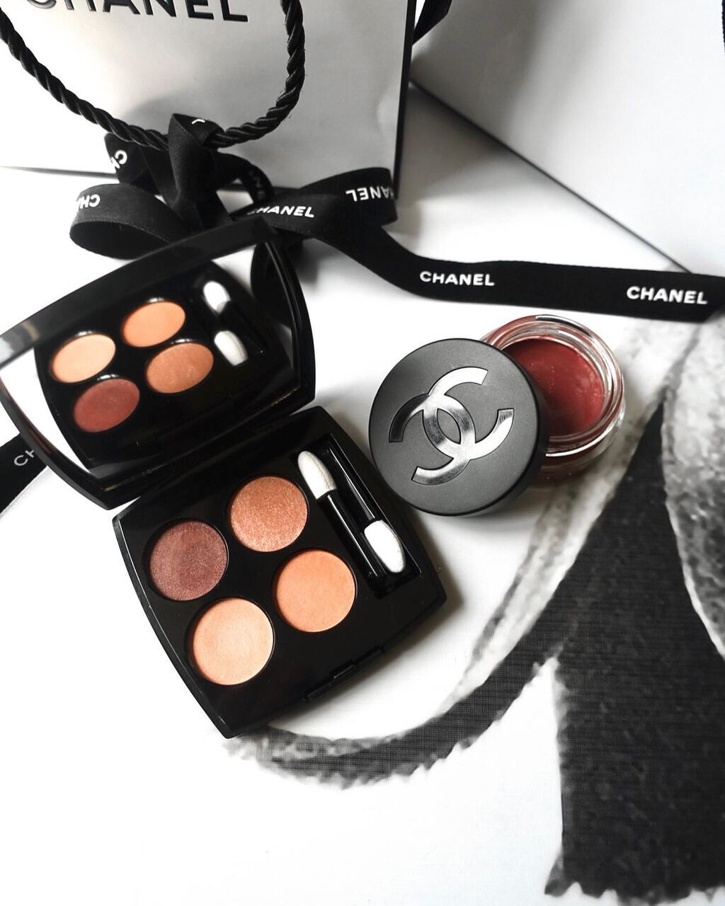 レ キャトル オンブル/CHANEL/アイシャドウパレットを使ったクチコミ(4枚目)