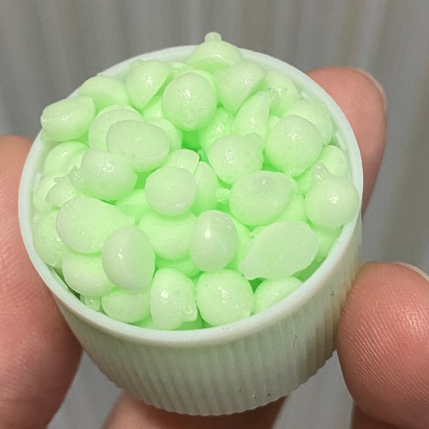 レノア煮沸レベル消臭抗菌ビーズ 部屋干し 花とおひさまの香り/レノア/その他ランドリー用品を使ったクチコミ(2枚目)