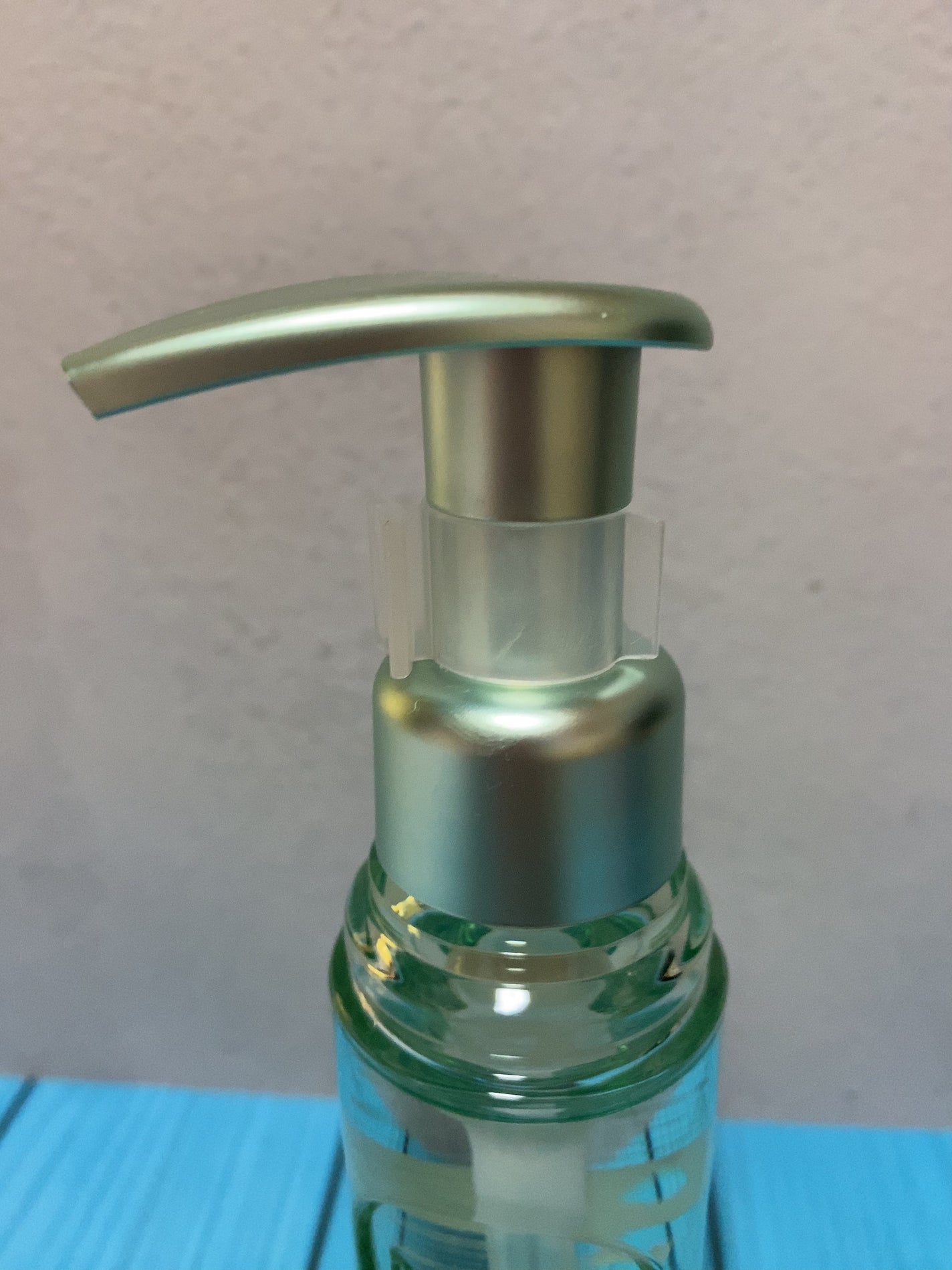 プルント コントロール美容液ヘアオイル/Purunt./ヘアオイルを使ったクチコミ(2枚目)