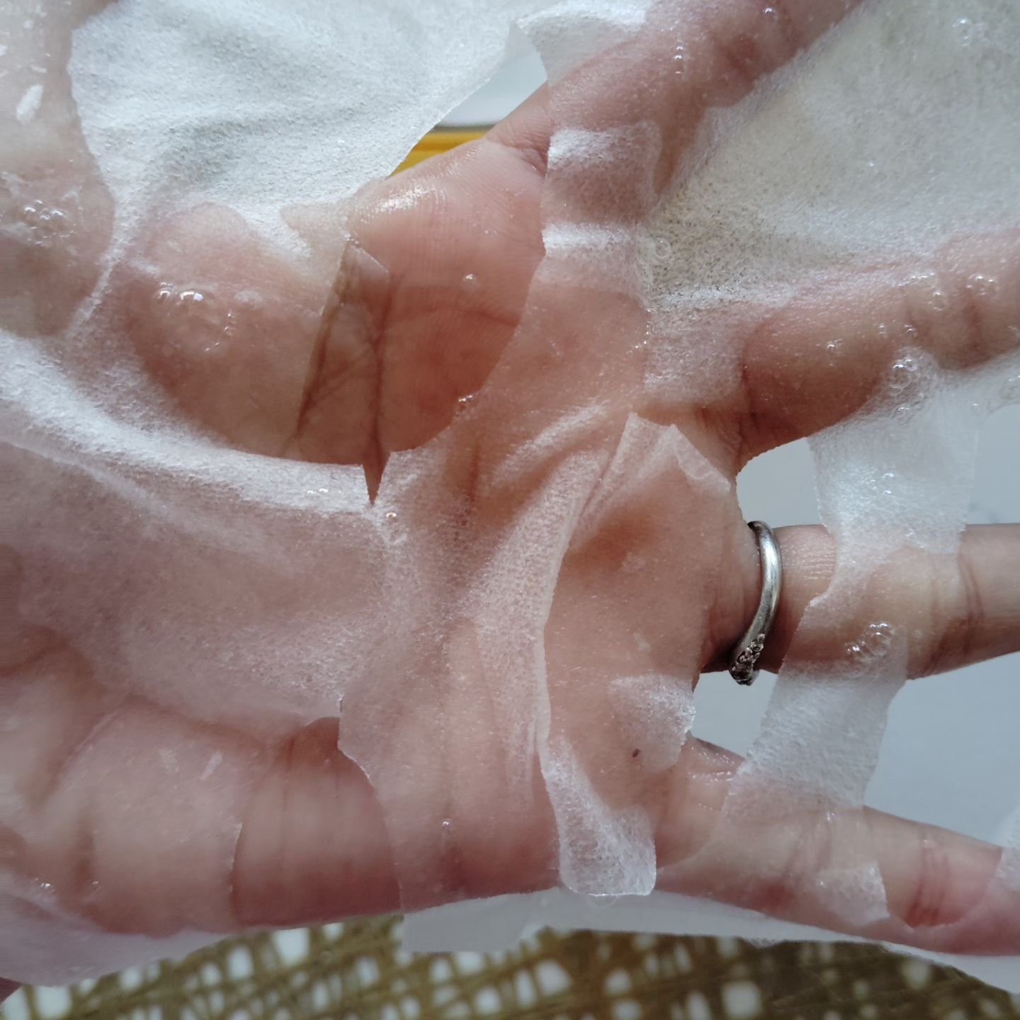 バイオームビタCグローデイリーシートマスク/UIQ/シートマスク・パックを使ったクチコミ（3枚目）