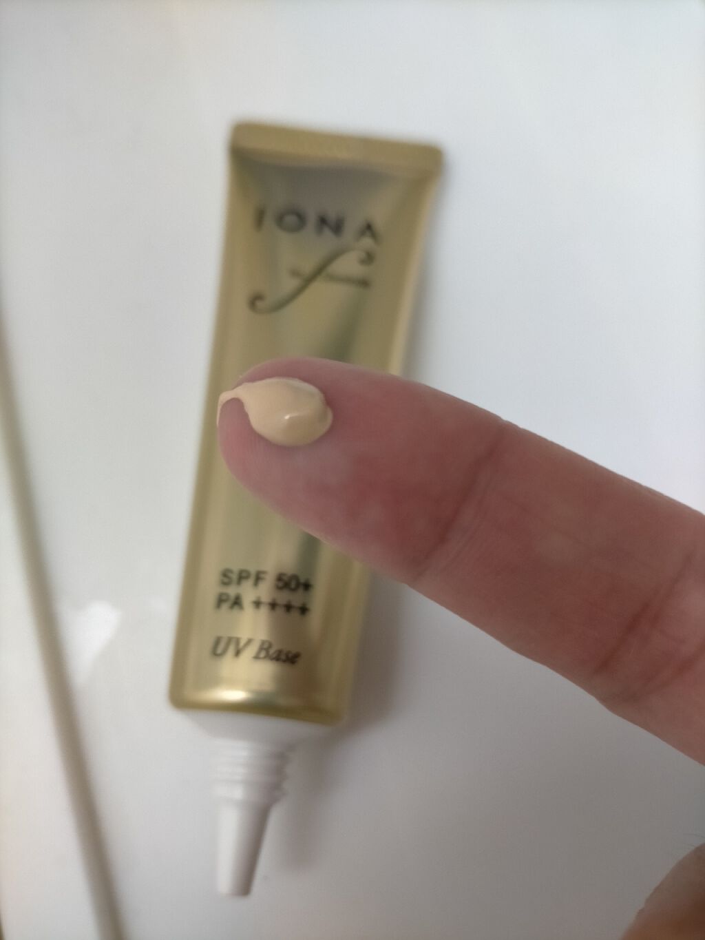 UV ベース/イオナ エフ/化粧下地を使ったクチコミ（3枚目）