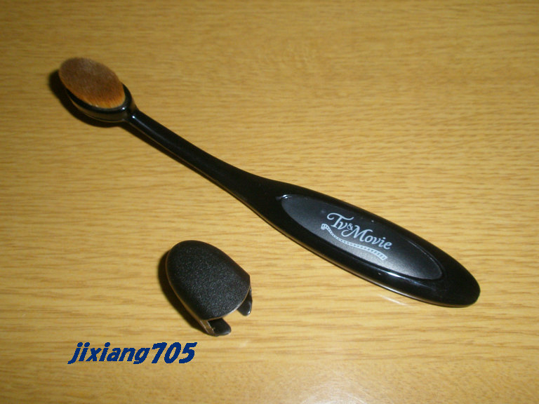 24 ファンデブラシOS/24h cosme/メイクブラシを使ったクチコミ（2枚目）