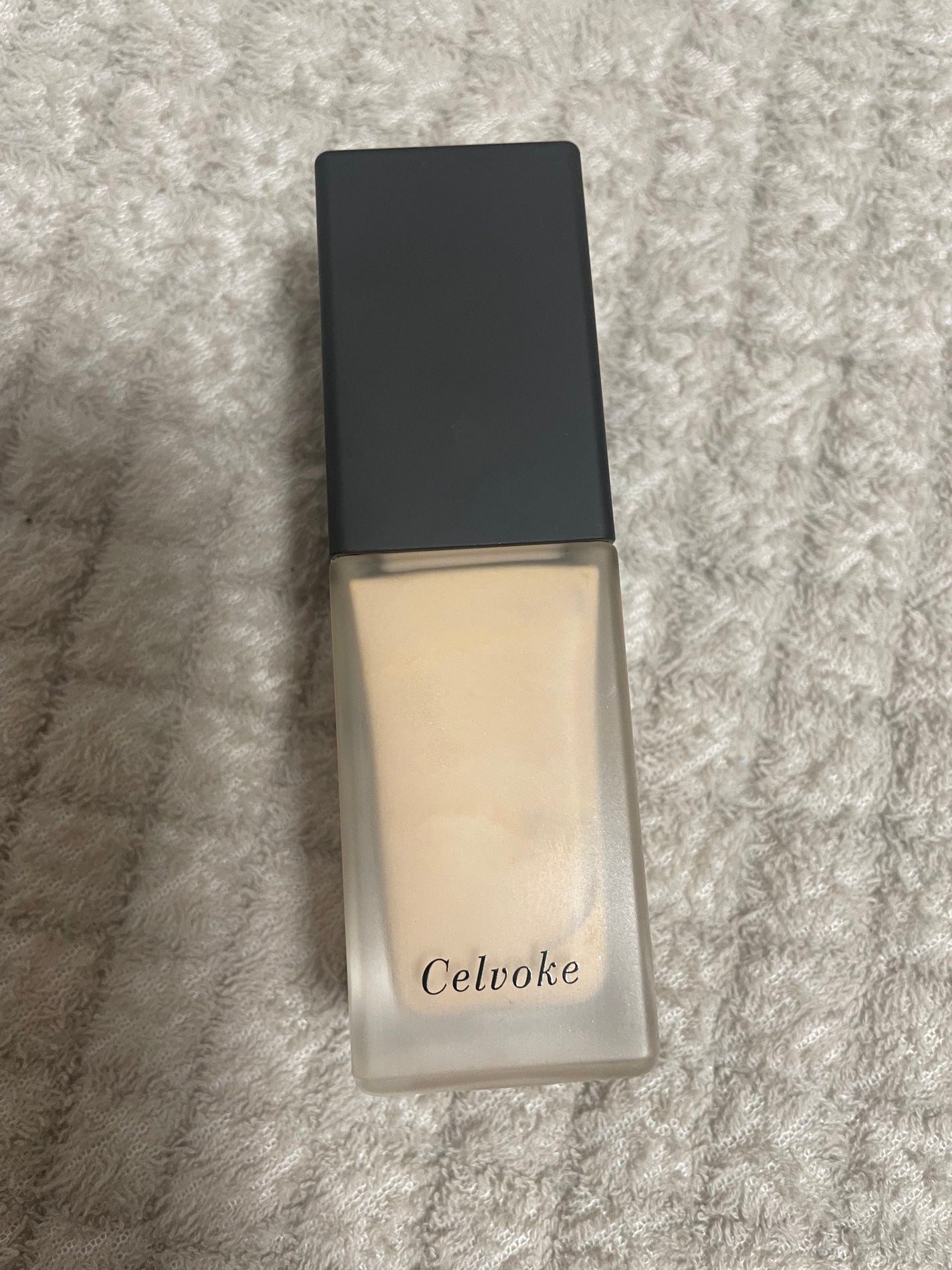 スキンレゾネート リキッドファンデーション/Celvoke/リキッドファンデーションを使ったクチコミ(1枚目)