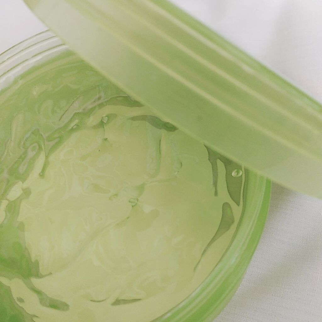 マイルド＆モイスチャーアロエジェル/ネイチャーリパブリック/ボディローションを使ったクチコミ（2枚目）