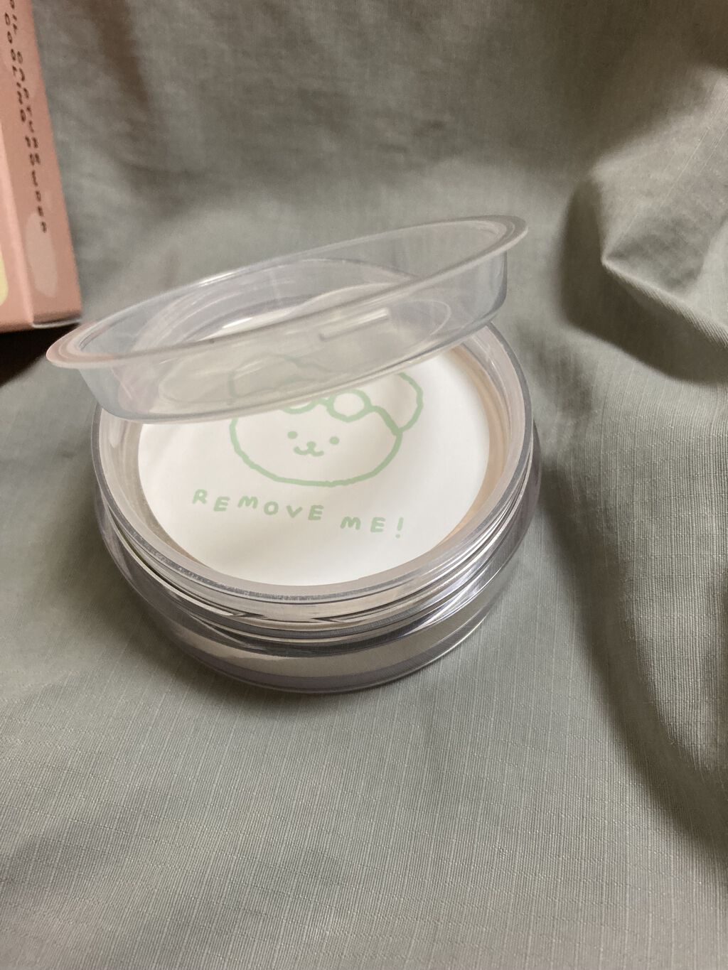 【ペリペラ×TETEUM】オイル キャプチャー クーリング パウダー/PERIPERA/ルースパウダーを使ったクチコミ（2枚目）