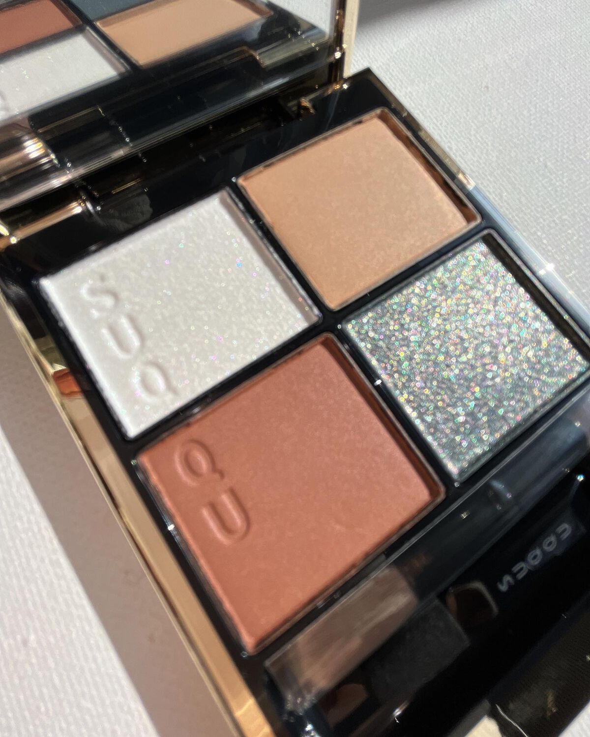 シグニチャー カラー アイズ｜SUQQUの口コミ - ＼胡桃染 #SUQQU