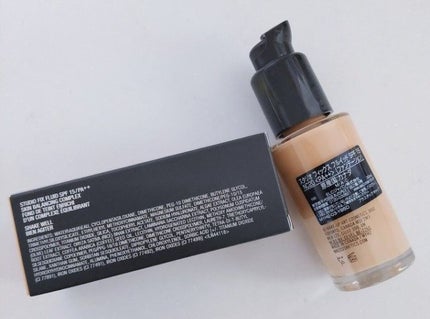 スタジオフィックス フルイッド SPF 15/M・A・C/リキッドファンデーションを使ったクチコミ(3枚目)