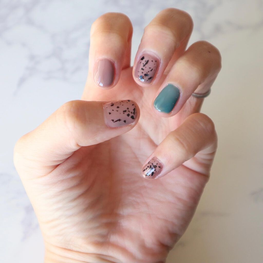 ムードペブルネイル/rom&nd/マニキュアを使ったクチコミ(6枚目)